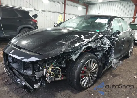 2016 Maserati Ghibli S из США, поврежденный, VIN ZAM57RSA1G1169679